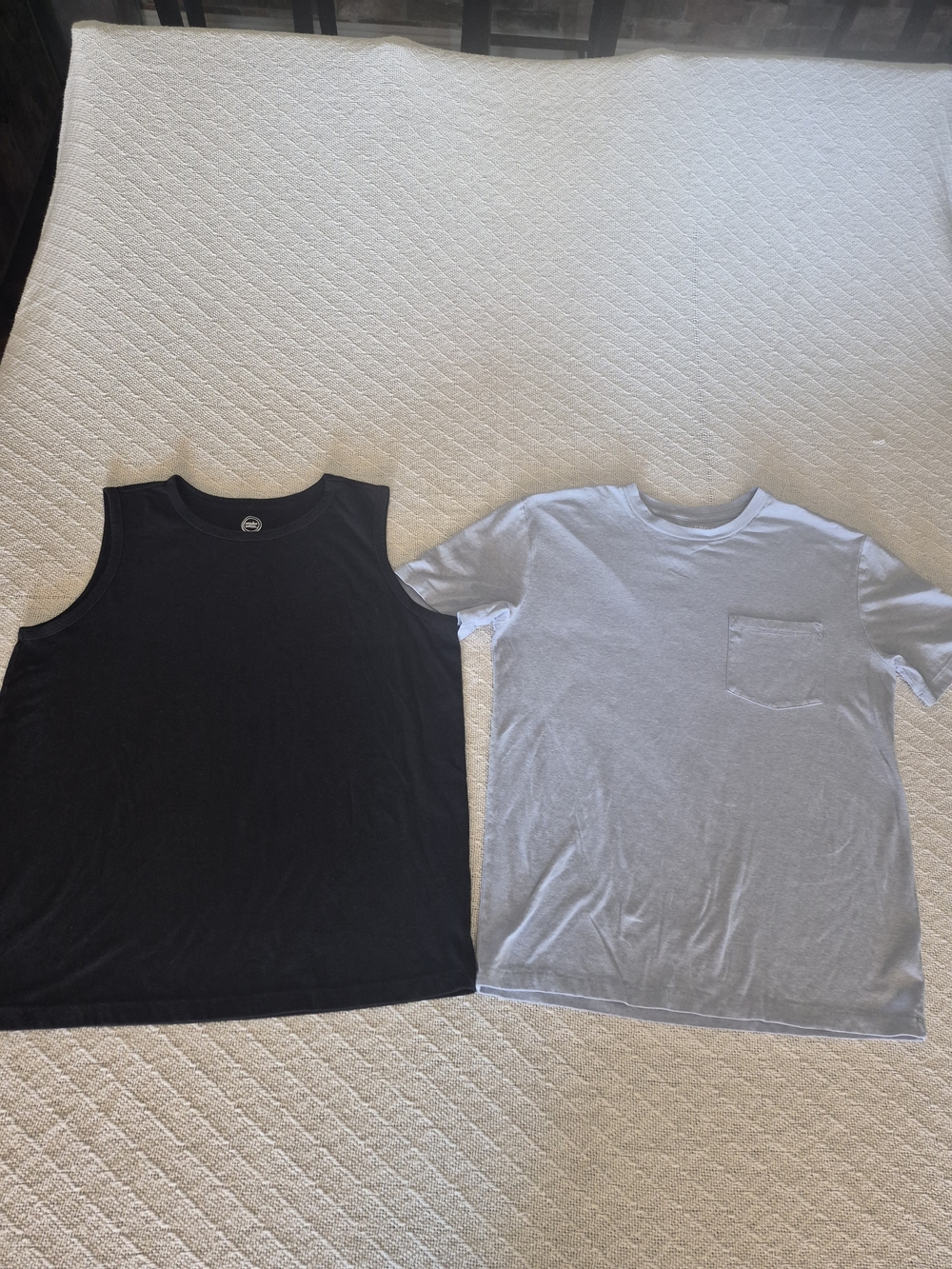 Set Of Boy's Shirts Size Xl ( 14-16)